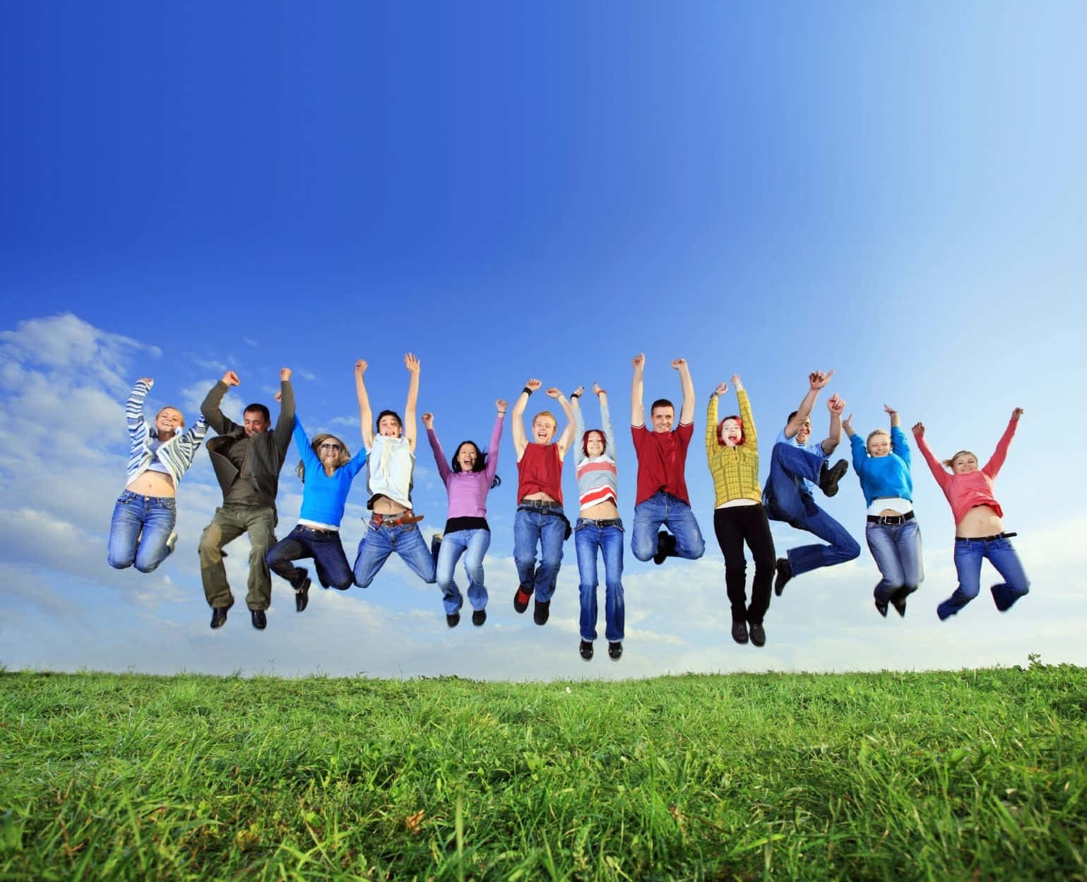 Youth Group, vibrant green field, clear blue sky, HD Desktop Wallpaper