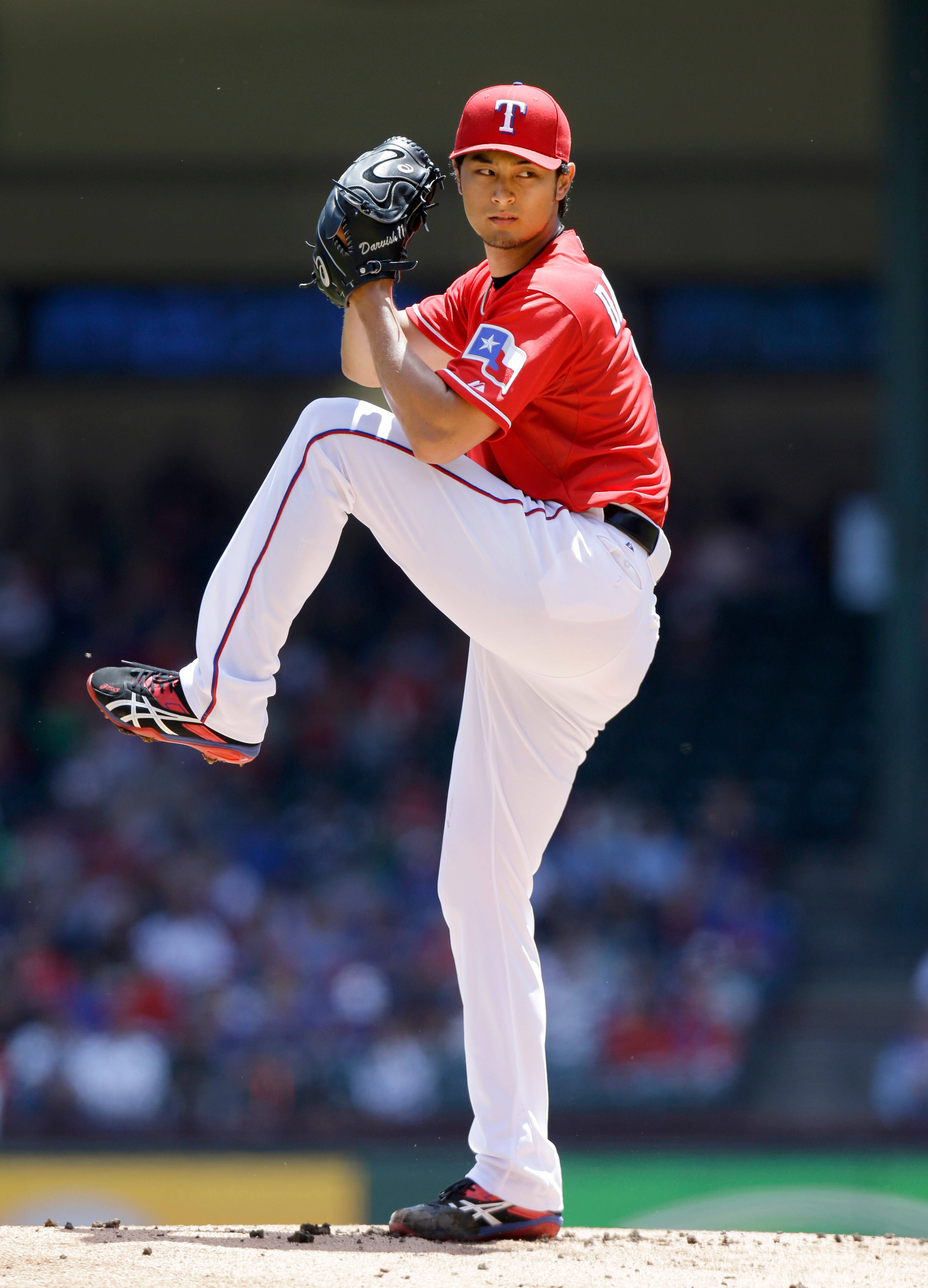 Yu Darvish, red uniform, mid-throw, 4K Phone Wallpaper