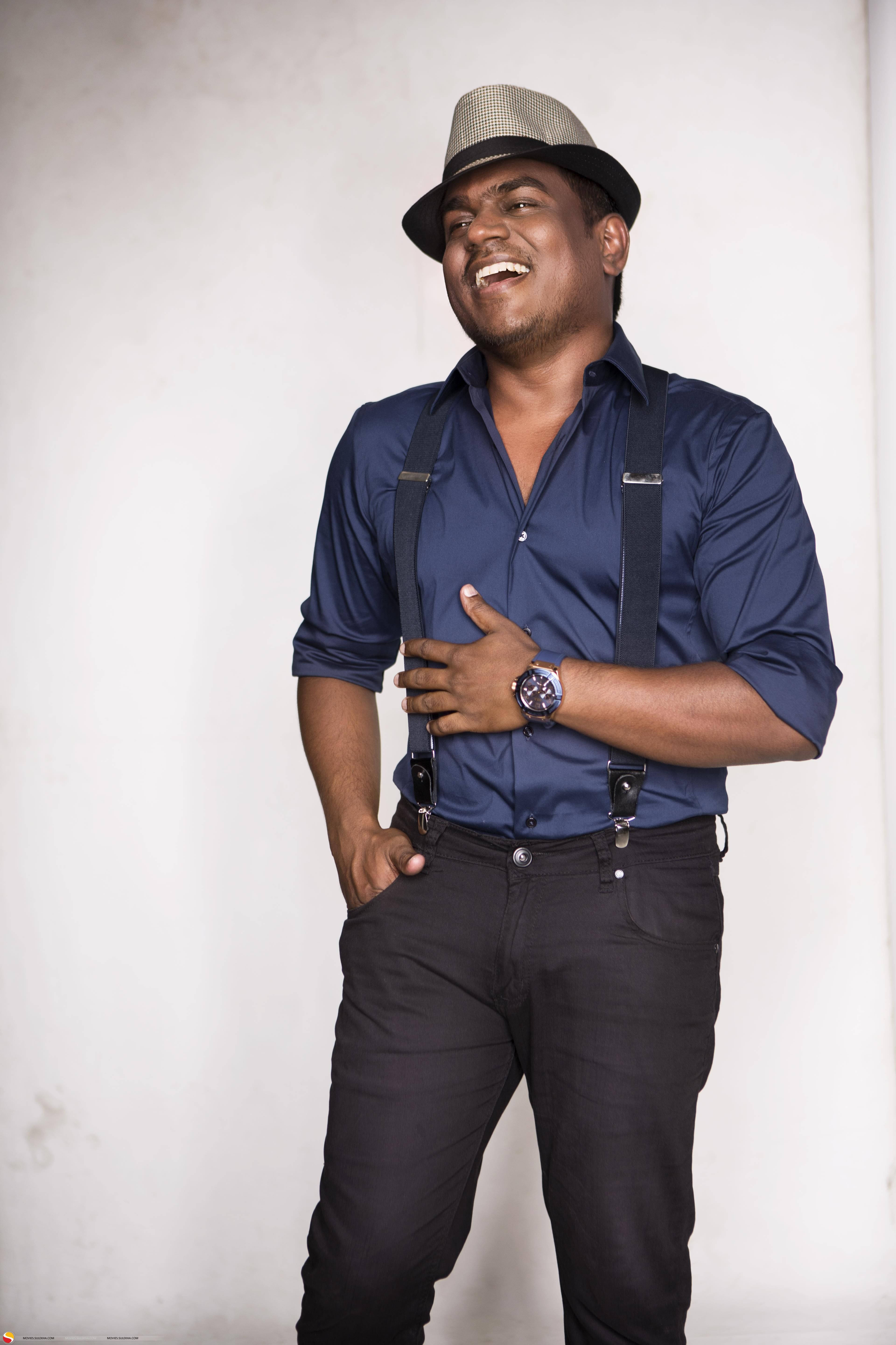 Yuvan Shankar Raja, fedora, suspenders, 5K Phone Wallpaper