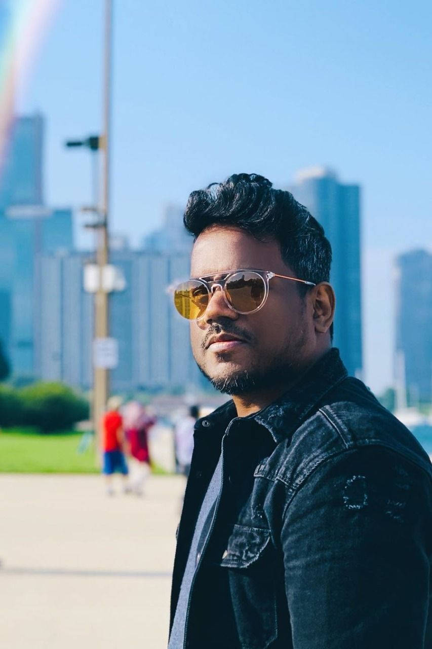 Yuvan Shankar Raja, black denim, sunglasses, HD Phone Wallpaper