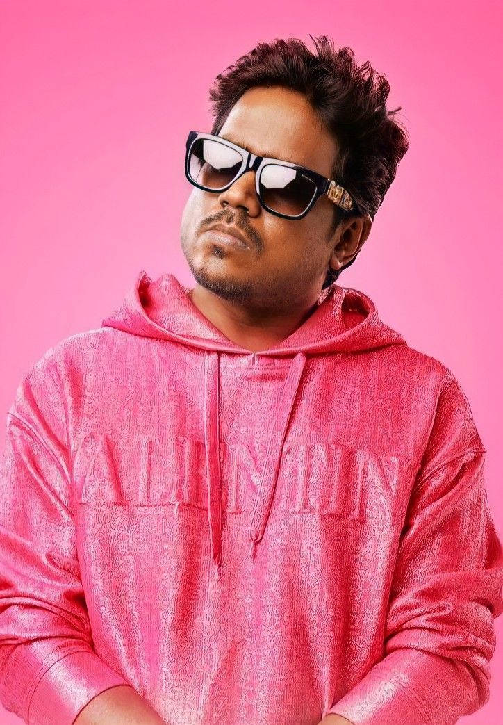 Yuvan Shankar Raja, shiny pink hoodie, black sunglasses, SD Phone Wallpaper