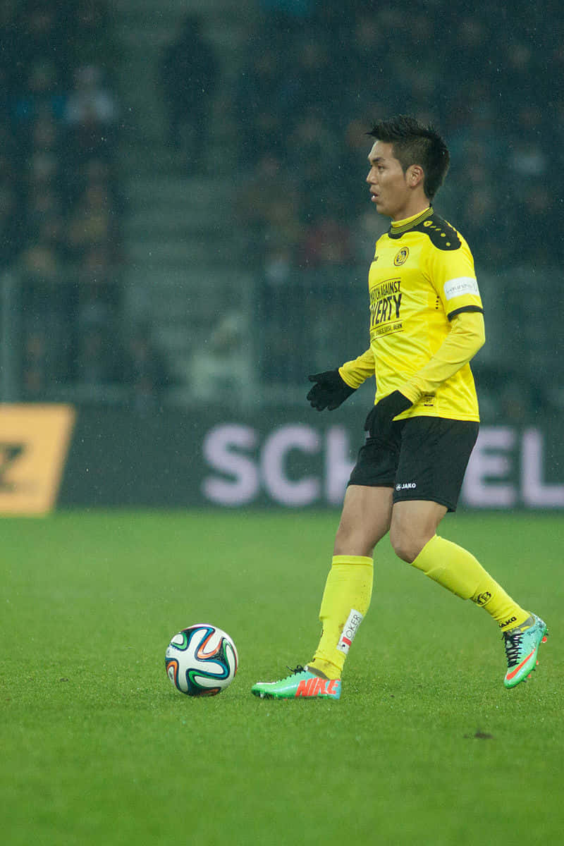 Yuya Kubo, young boys 2014, bright yellow jersey, SD Phone Wallpaper