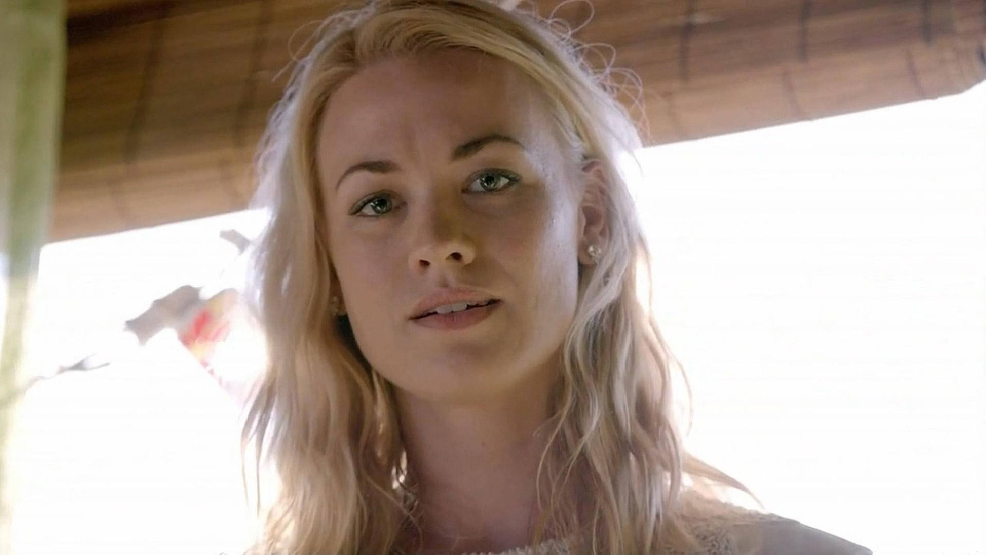 Yvonne Strahovski, blonde, green eyes, Full HD Desktop Wallpaper