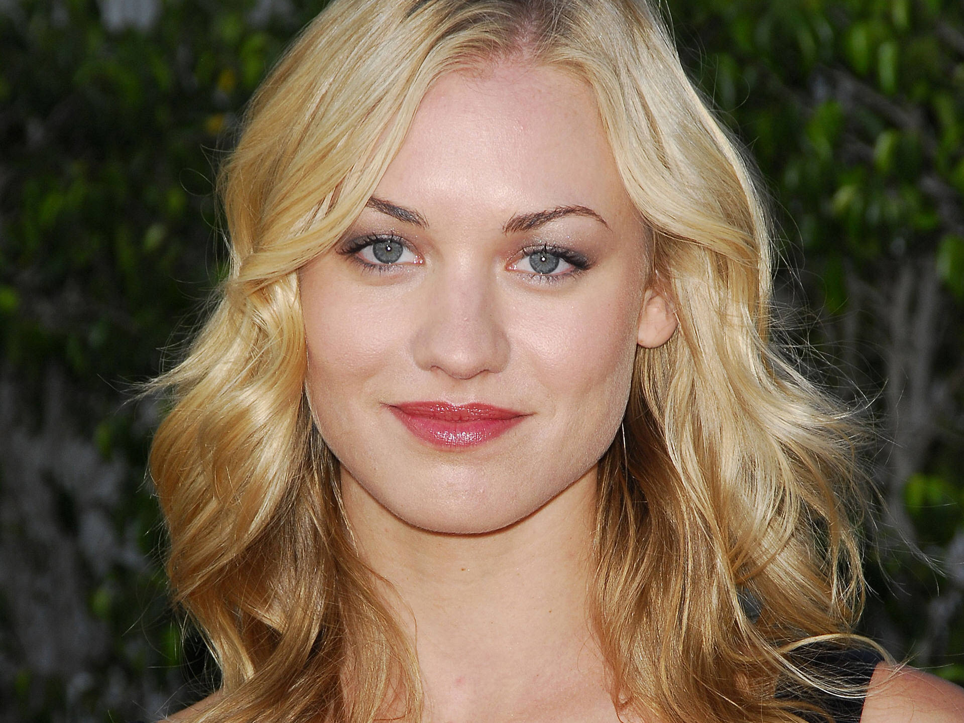 Yvonne Strahovski, blonde woman, wavy hair, Full HD Desktop Wallpaper