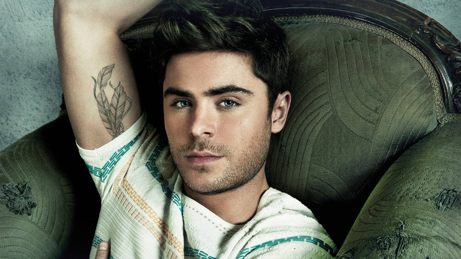 Zac Efron, green couch, leaf tattoo, Full HD Desktop Wallpaper