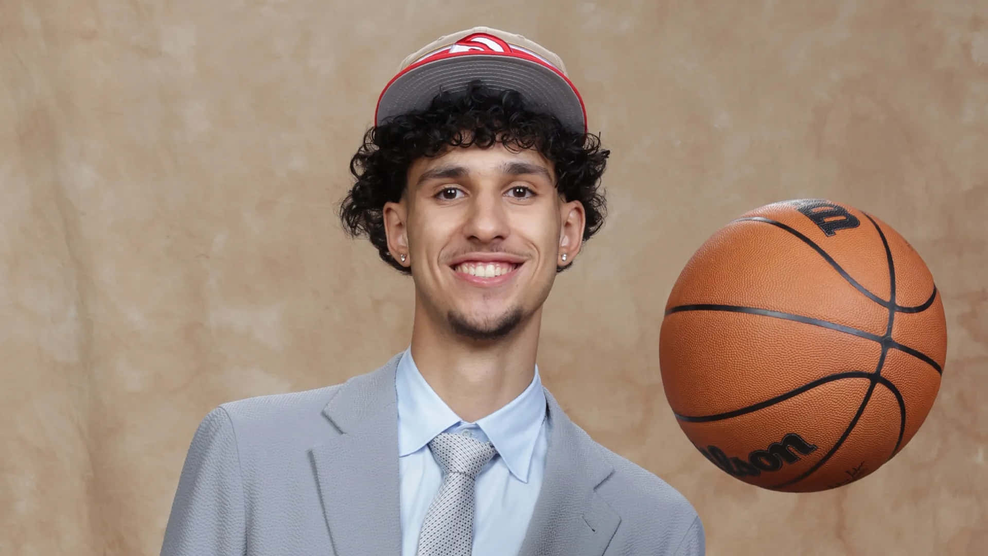 Zaccharie Risacher, basketball star, gray suit, Full HD Desktop Wallpaper
