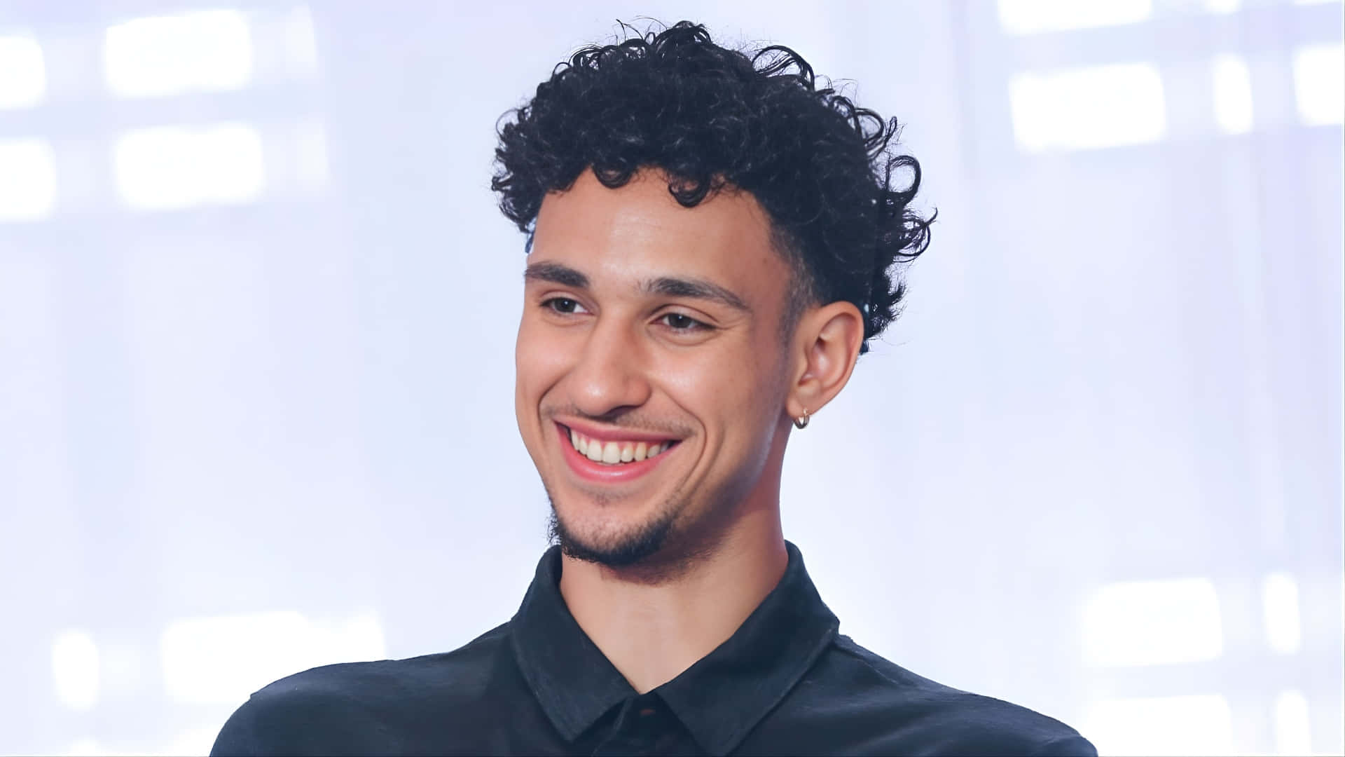 Zaccharie Risacher, curly black hair, warm smile, Full HD Desktop Wallpaper
