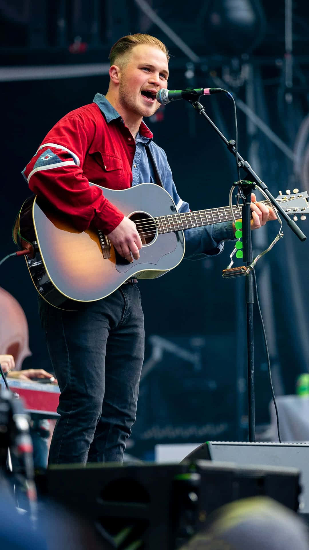 Zach Bryan, acoustic guitar, stage, Full HD Phone Wallpaper