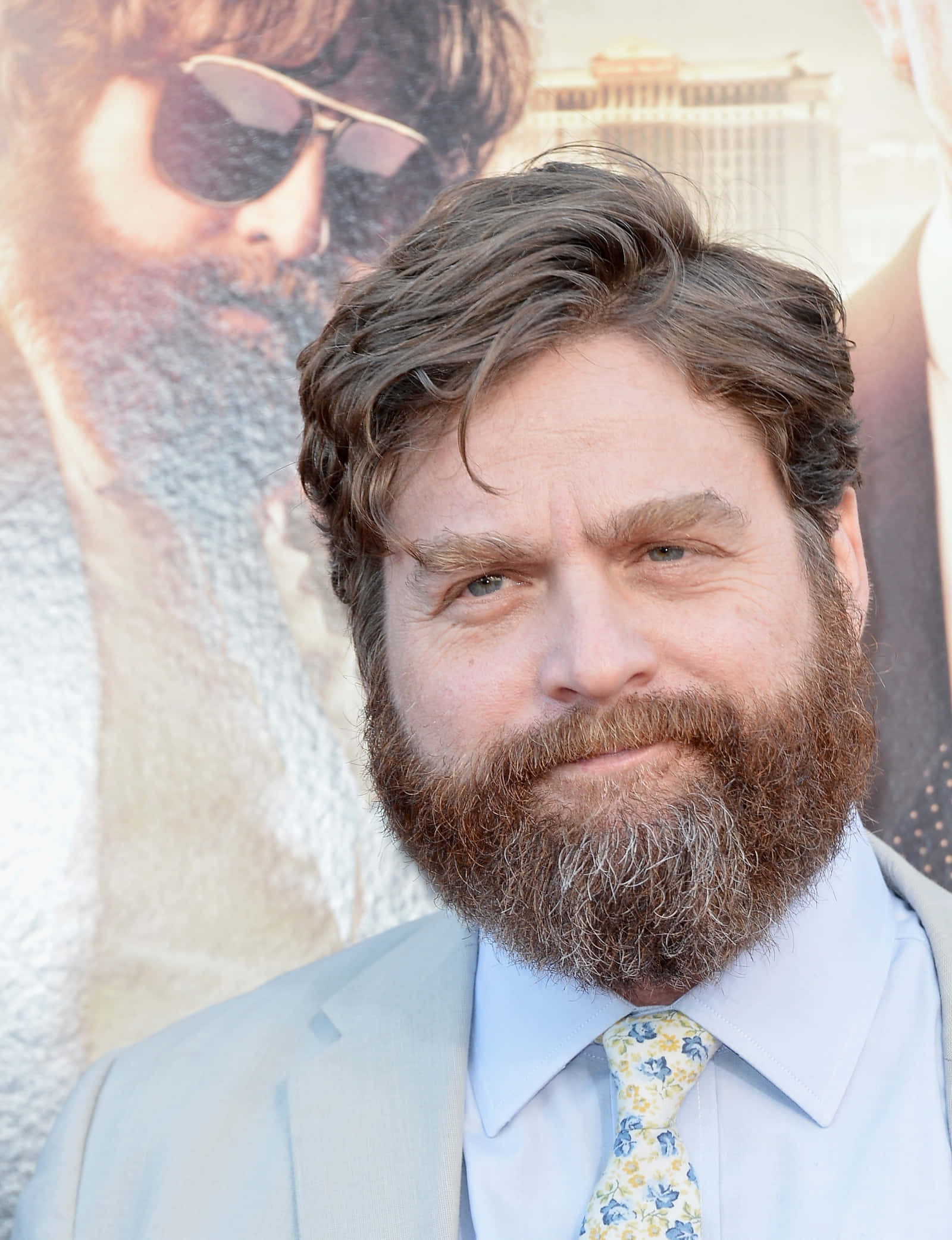 Zach Galifianakis, light suit, floral tie, Full HD Phone Wallpaper