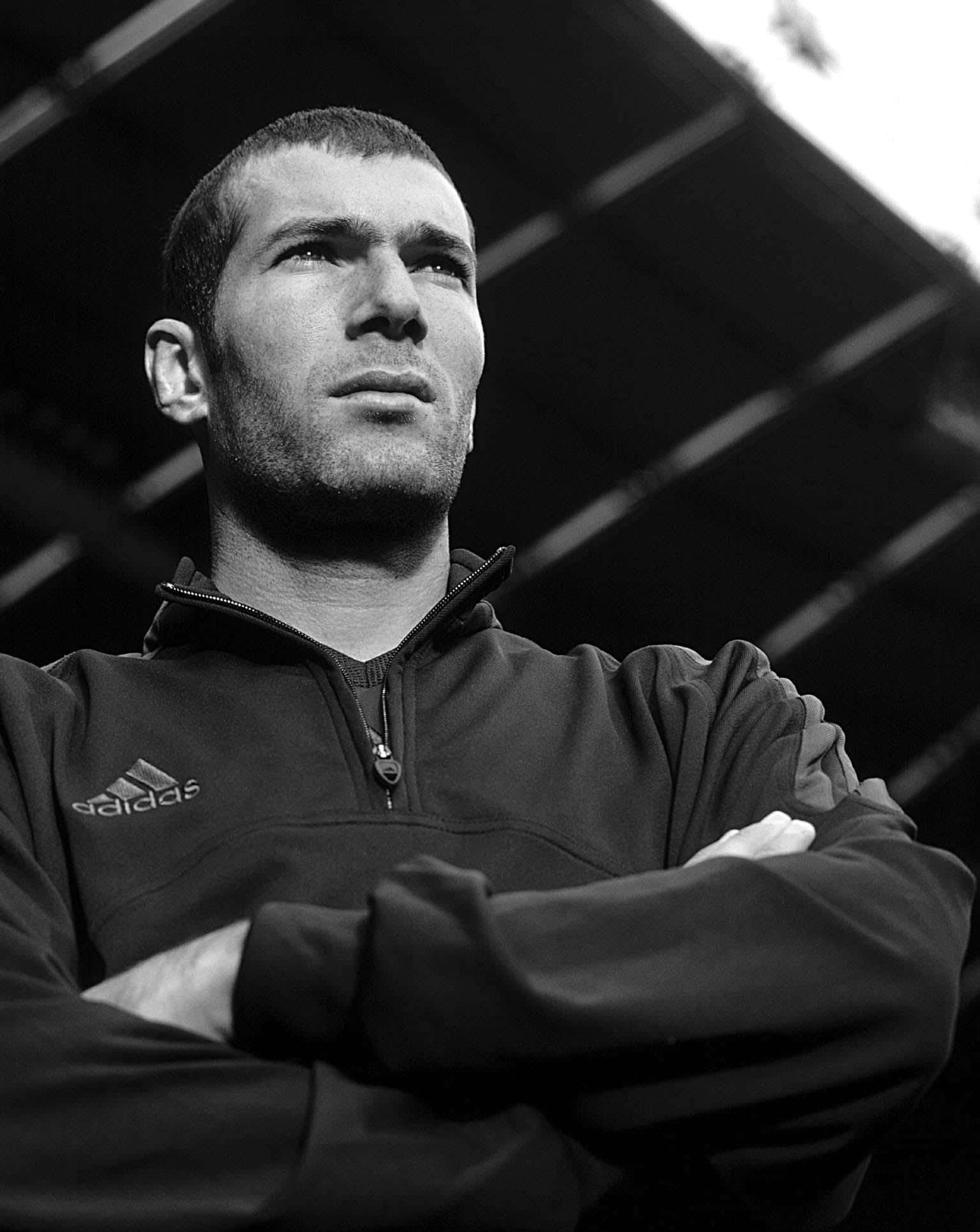 Zinedine Zidane, black and white photography, stadium setting, Full HD Phone Wallpaper