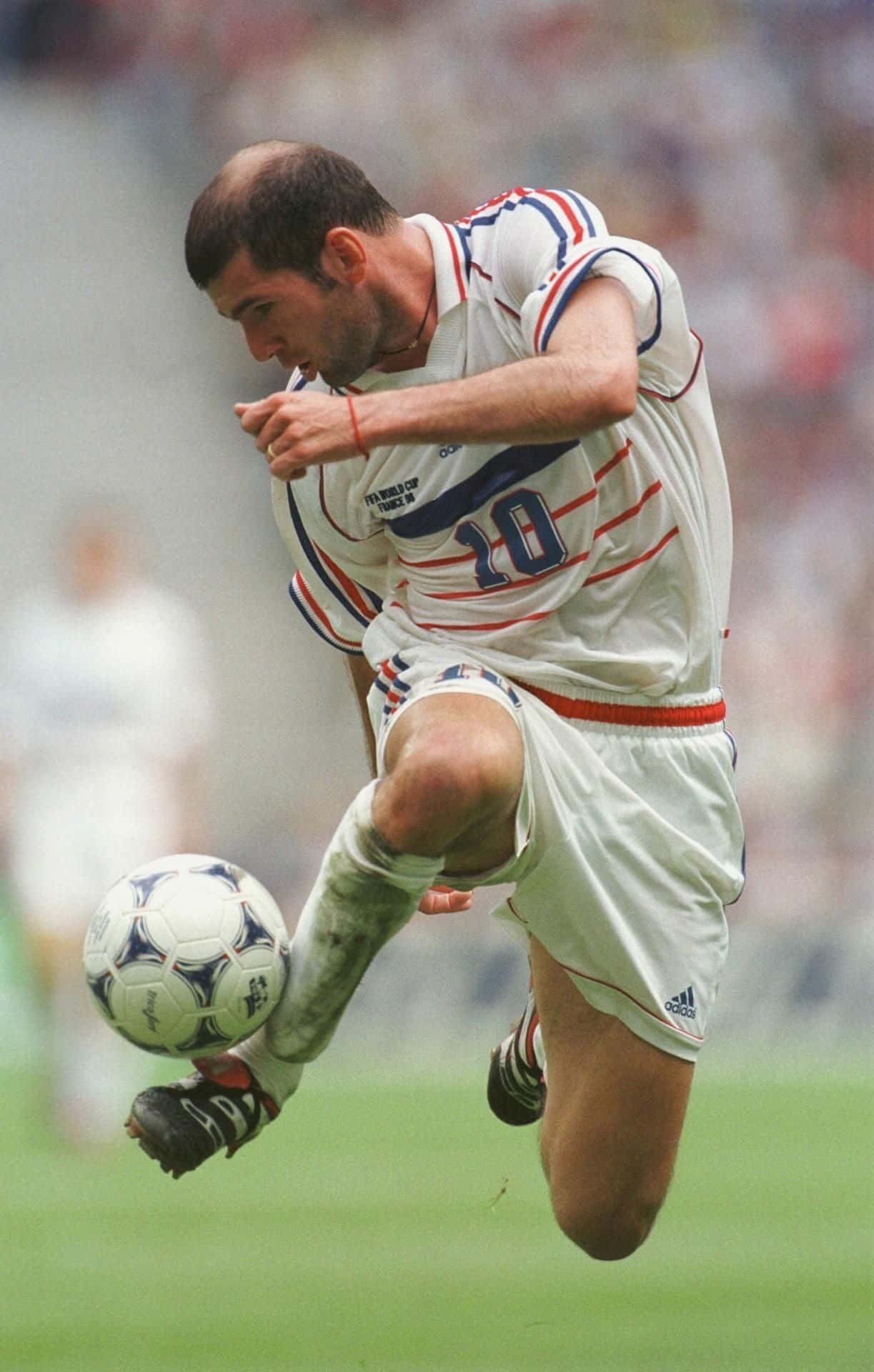 Zinedine Zidane, white striped jersey, black and white ball, Full HD Phone Wallpaper