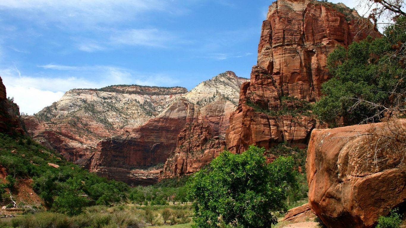 Zion National Park, red sandstone cliffs, bright blue sky, HD Desktop Wallpaper