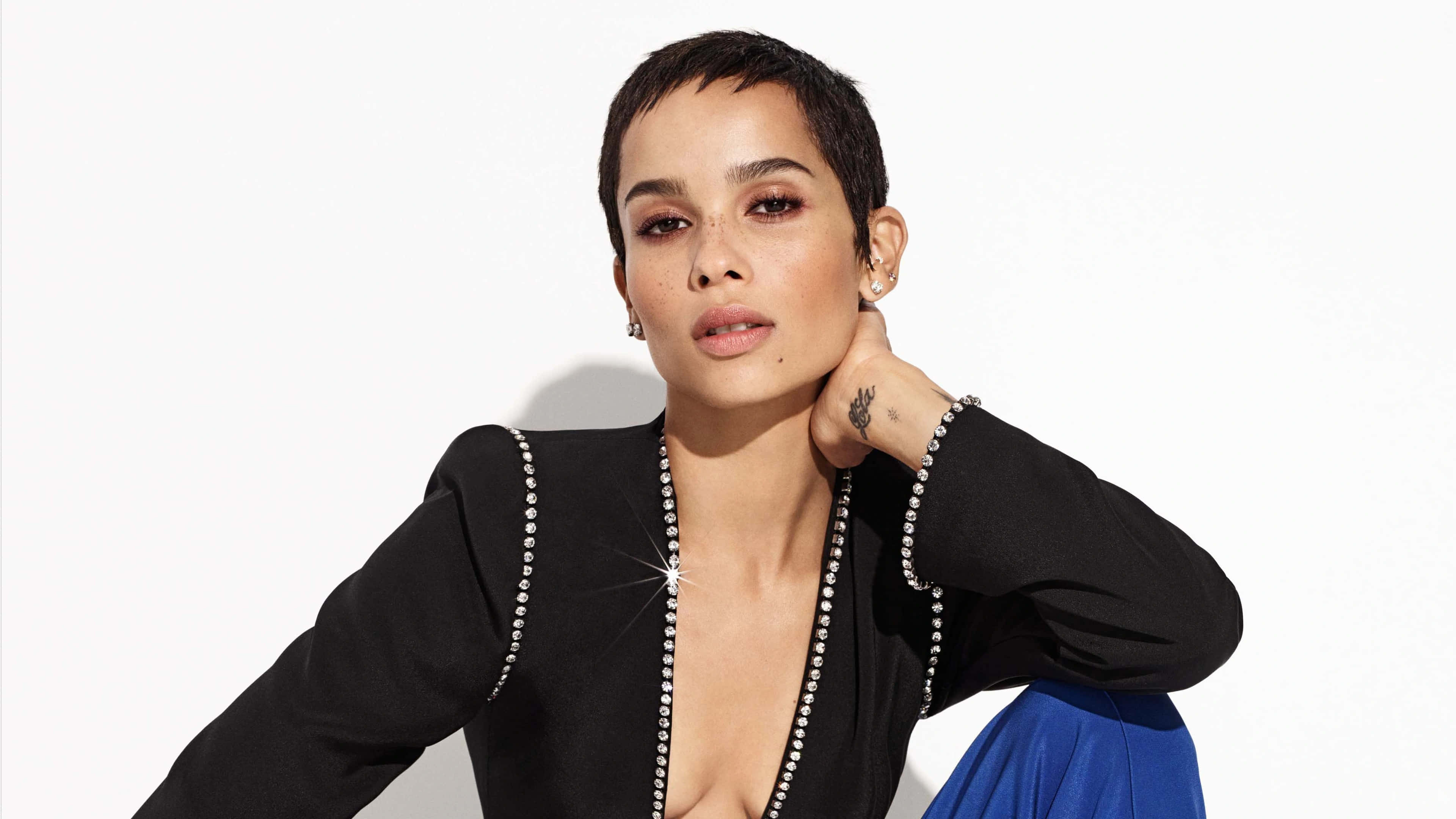 Zoë Kravitz, short dark pixie cut, black beaded top, 4K Desktop Wallpaper