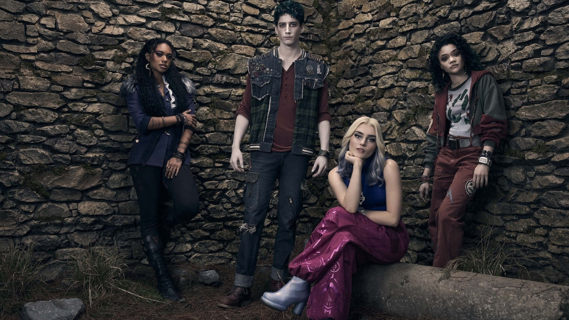 Zombies 4, main cast, edgy outfits, Full HD Desktop Wallpaper