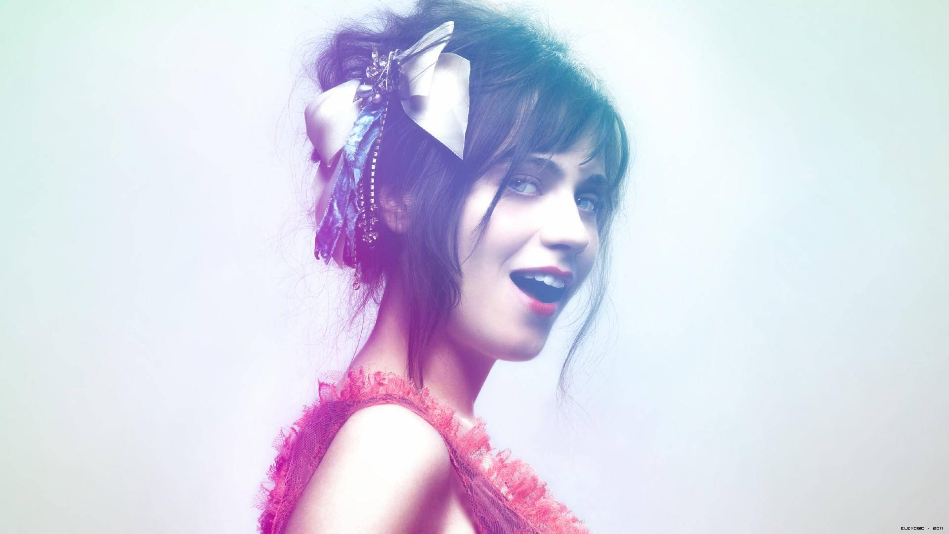 Zooey Deschanel, large silver bow, soft pastel-lit studio portrait, Full HD Desktop Wallpaper