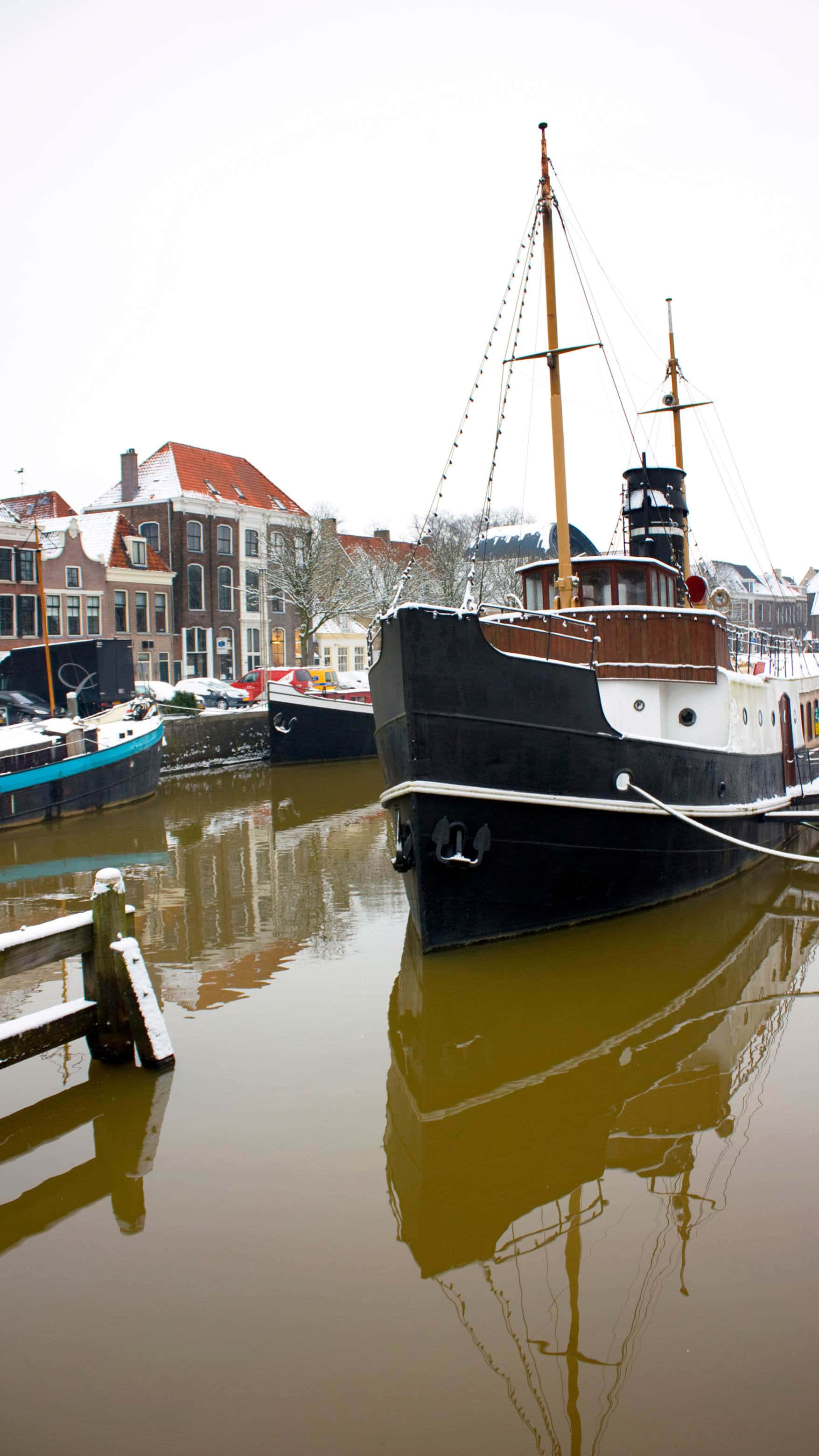Zwolle, winter, canal boats, 2K Phone Wallpaper