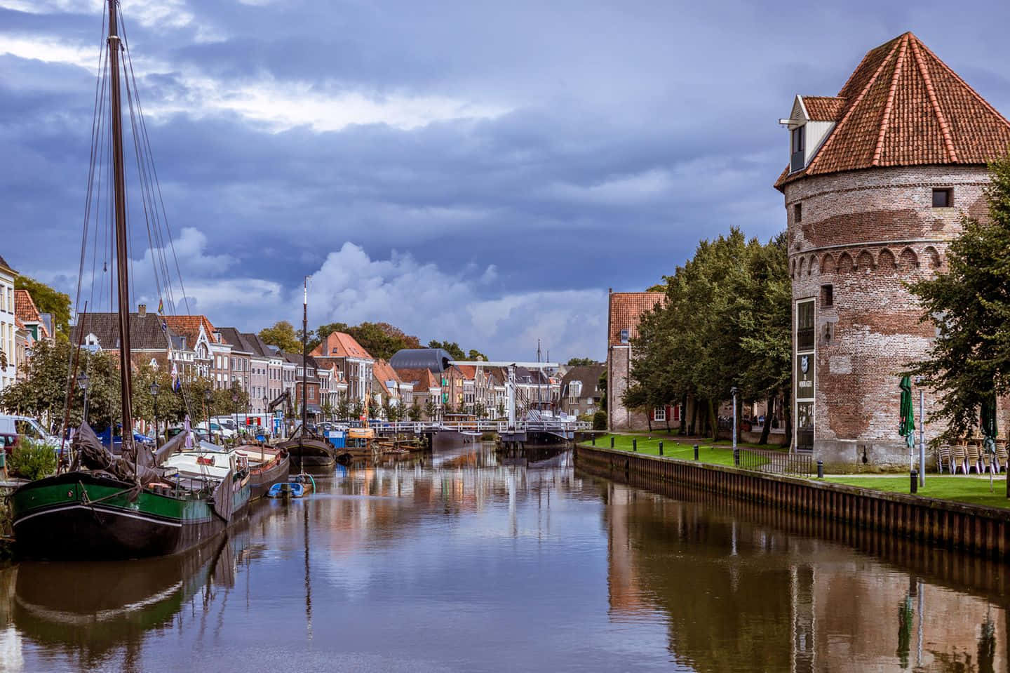 Zwolle, historic city waterfront, canal town, HD Desktop Wallpaper